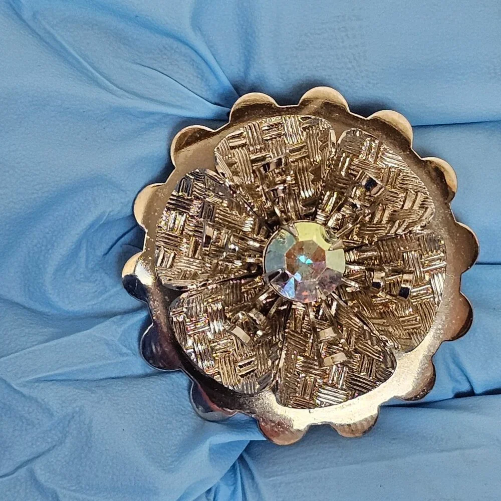 Vintage Scarf Clip‎ Silver Tone Flower Rhinestone AB Layered Textured Scalloped